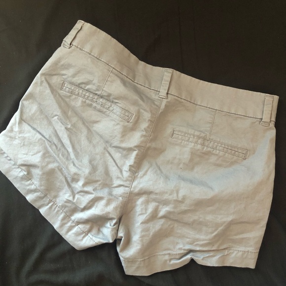 Mid rise shorts - Picture 3 of 3